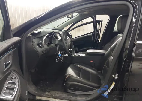 2016 Chevrolet Impala 2Lz z USA, uszkodzony, nr VIN 1G1145S36GU164457